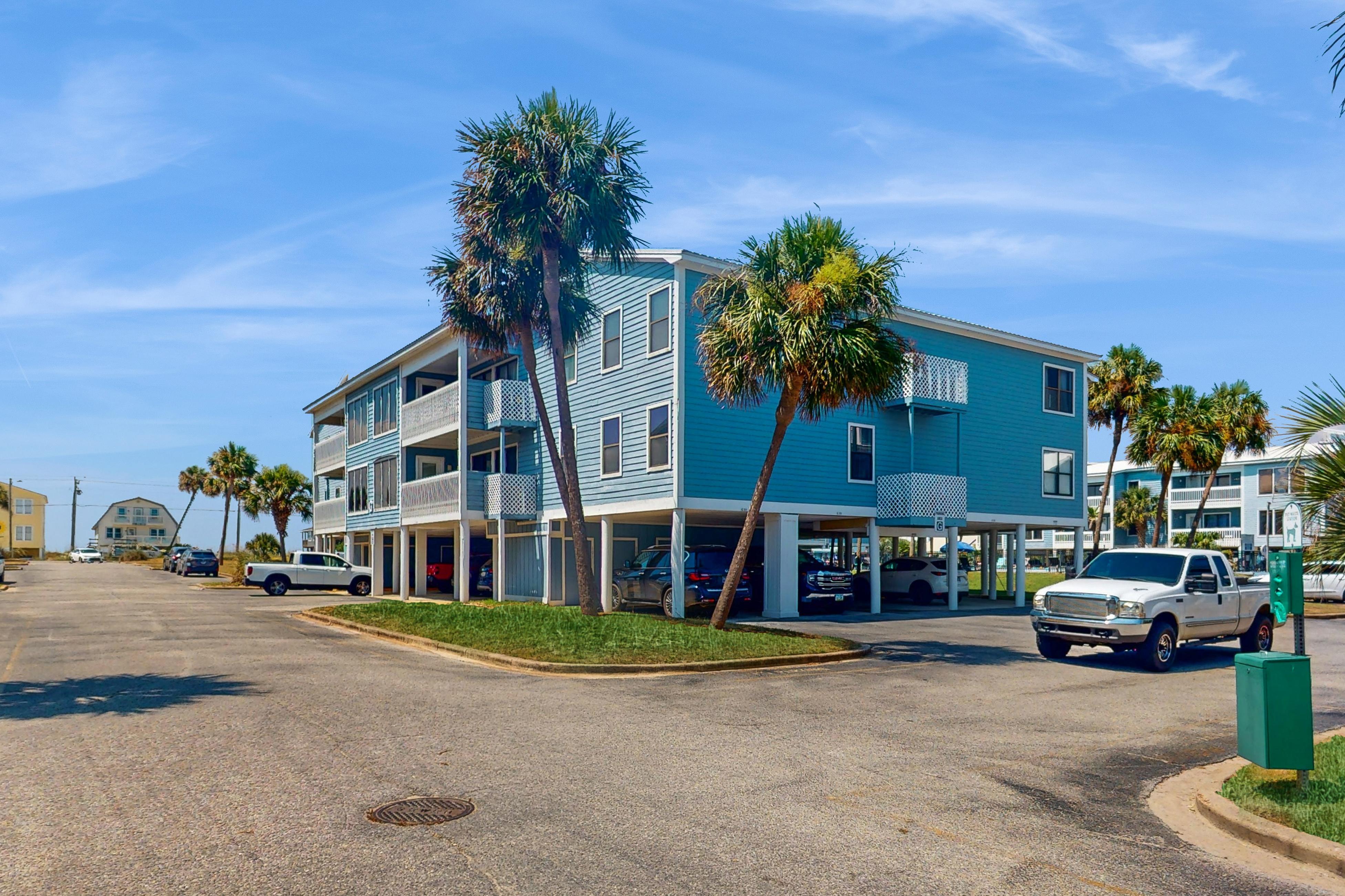 Property Image 1 - Sea Oats G103