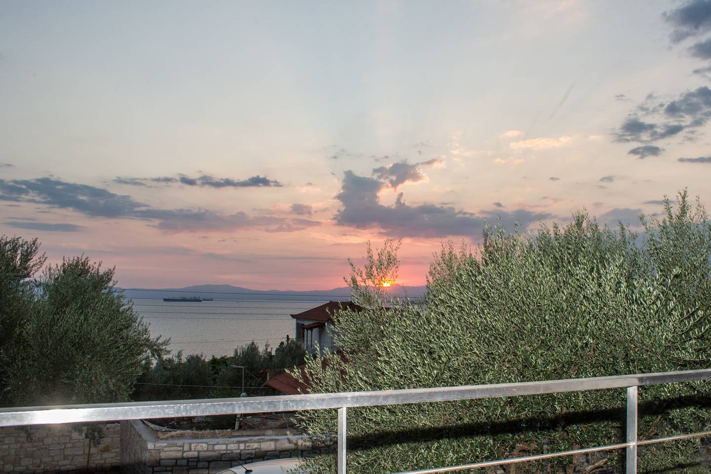 Property Image 1 - Nina’s Villa, Cosy Seaview Retreat