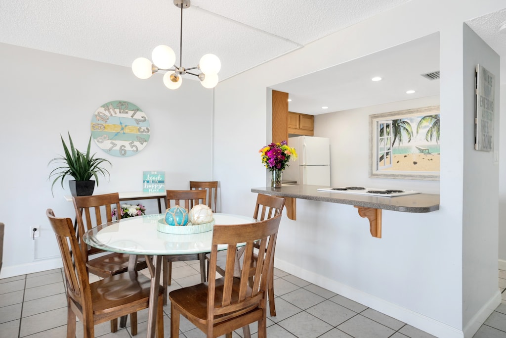 Cozy dining area with a modern coastal vibe, perfect for gatherings
