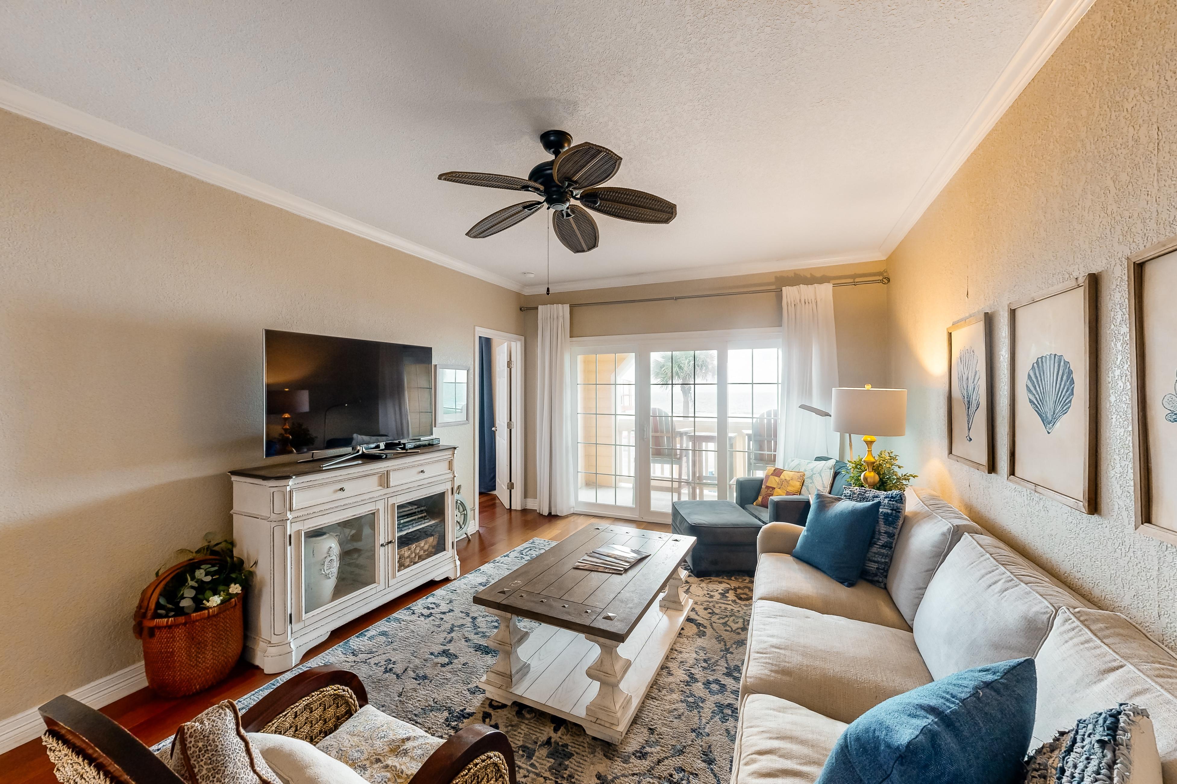 Property Image 2 - Dawn Beach Condominiums #1021