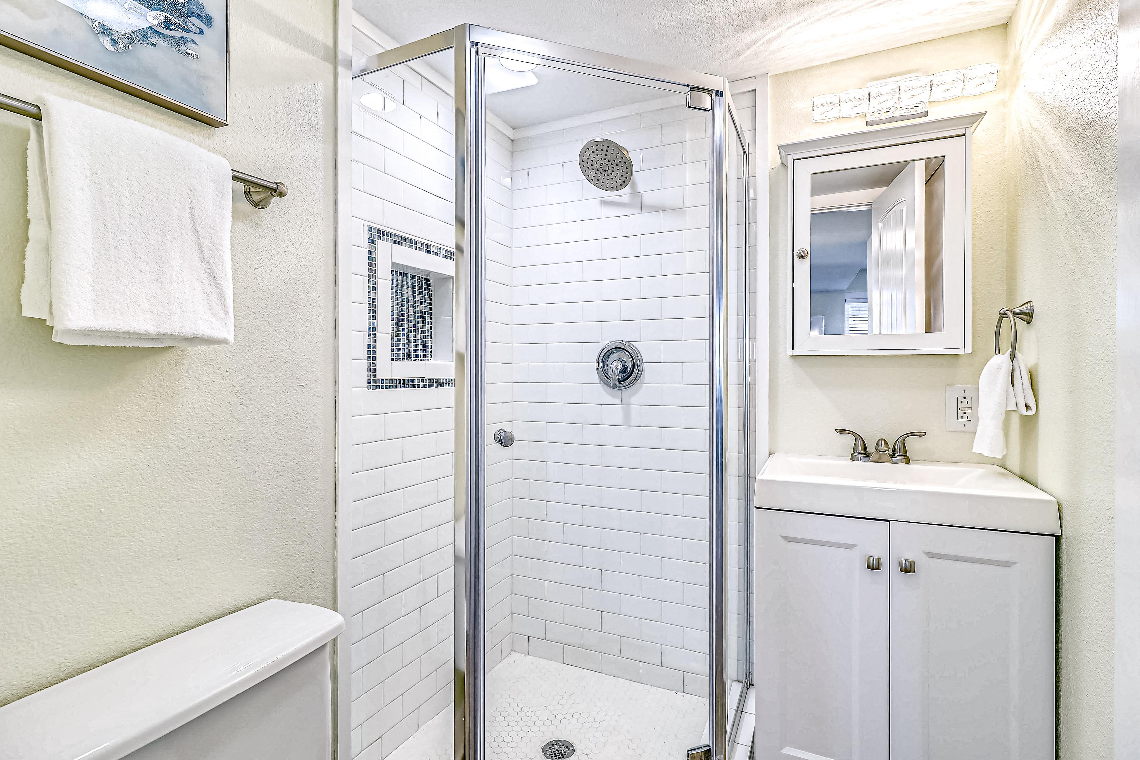 Wine & Waves Wine & Waves