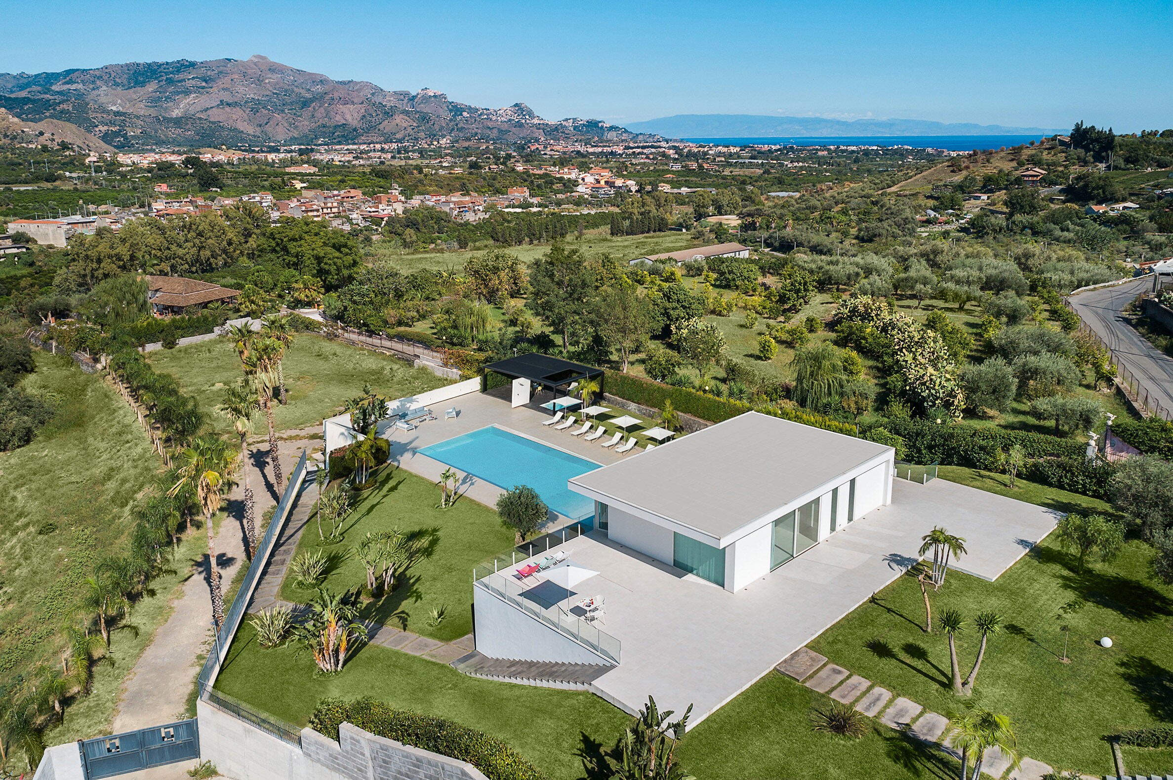 Property Image 1 - Fantastic villa with pool near Taormina