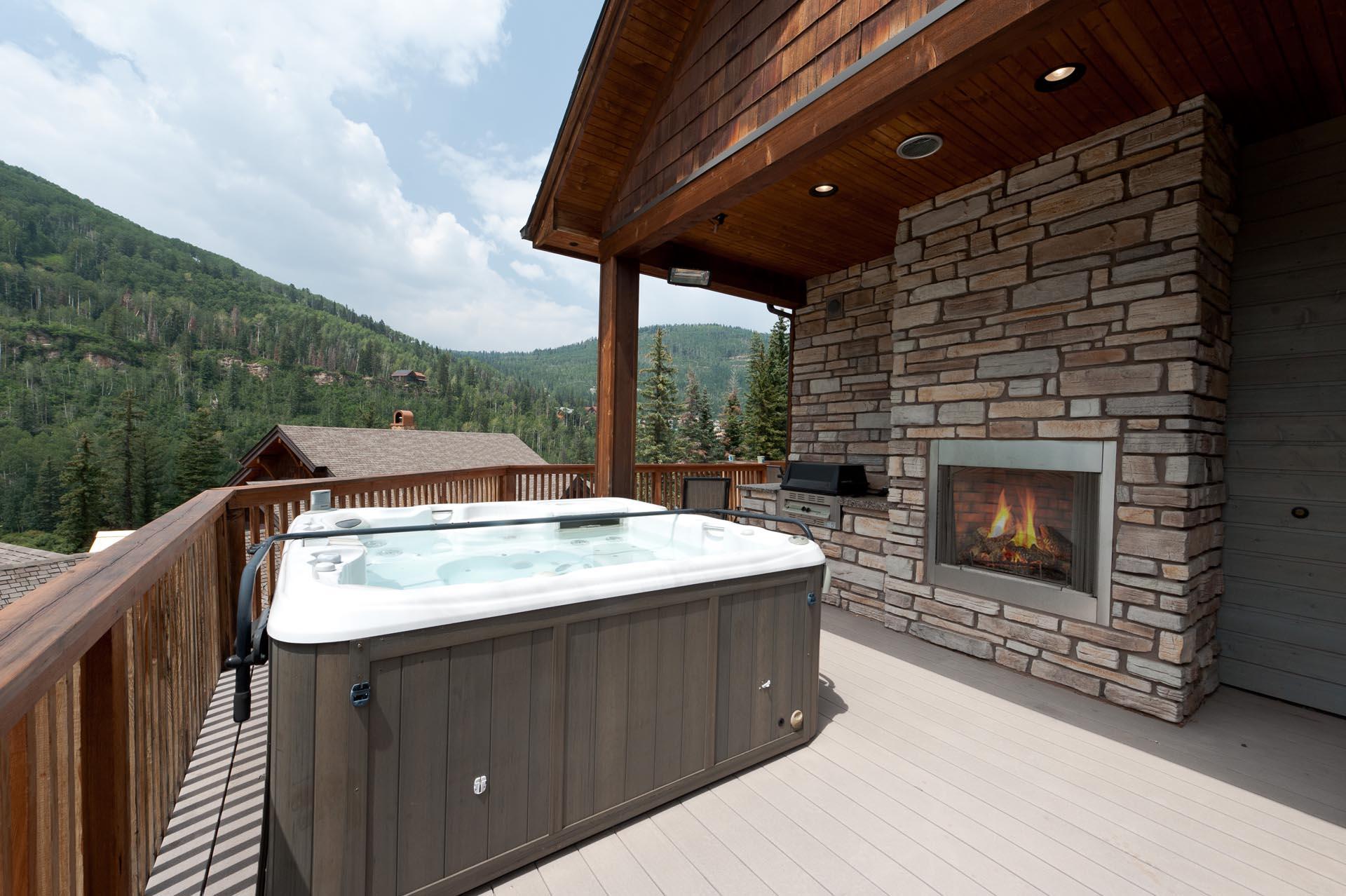 Property Image 2 - Luxury Home Across from Purgatory w/Views - Hot Tub & Deck with gas Fireplace