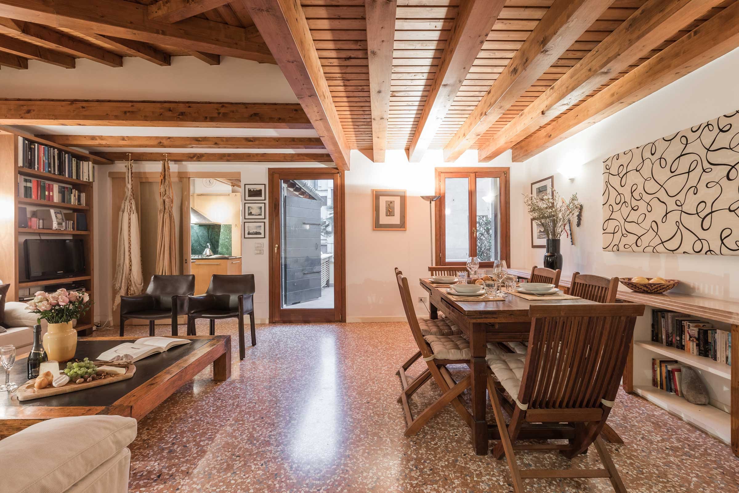 Property Image 1 - San Marco Lovely Apartment with a Relaxing Terrace