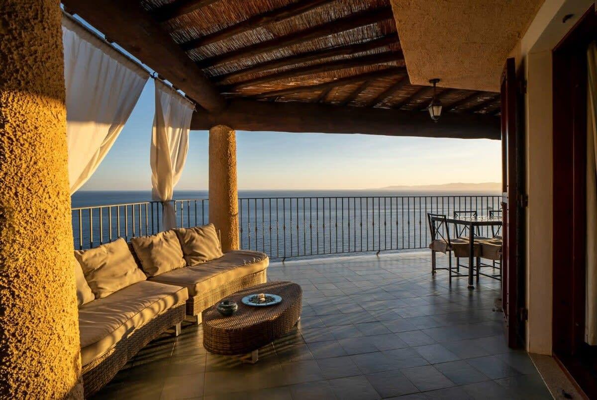 Property Image 2 - Between The Sky And Sea Villa With Sea View
