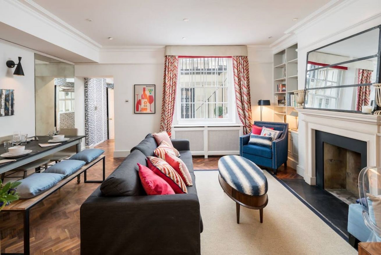 Property Image 1 - Charming 1BR flat w/ patio in the Heart of Pimlico