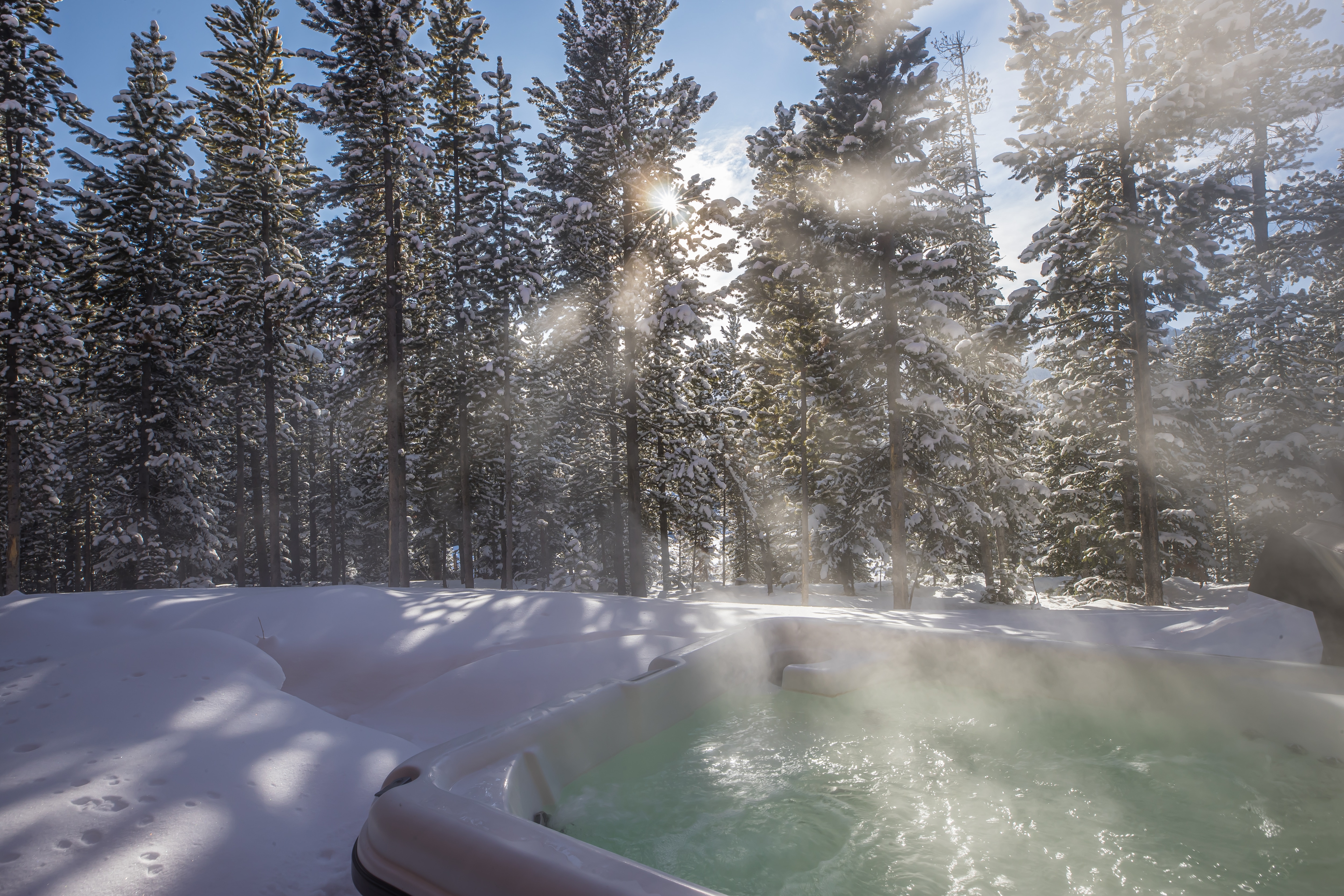 Enjoy the private hot tub | Exterior