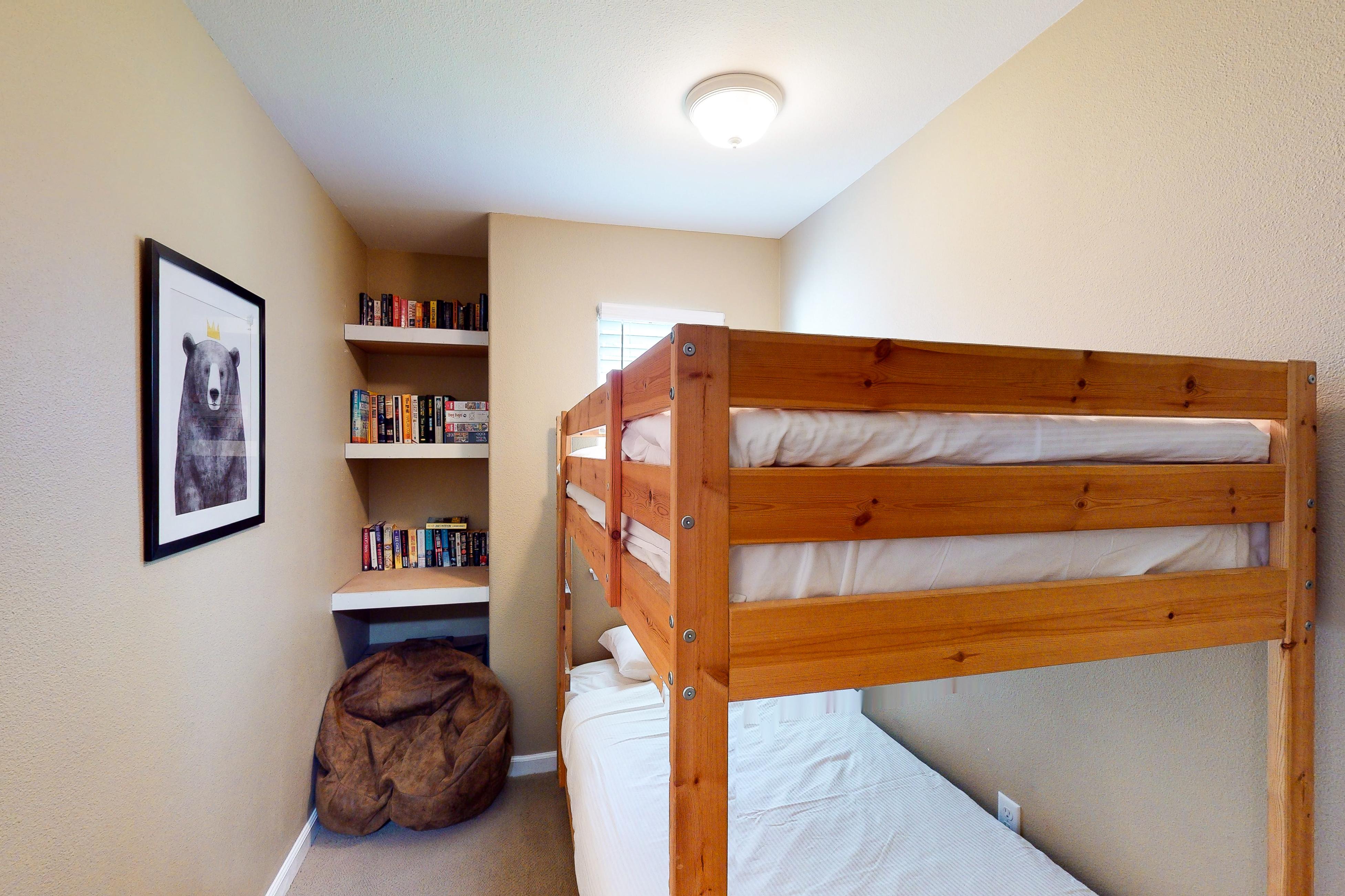 Northshore Lakeview Getaway