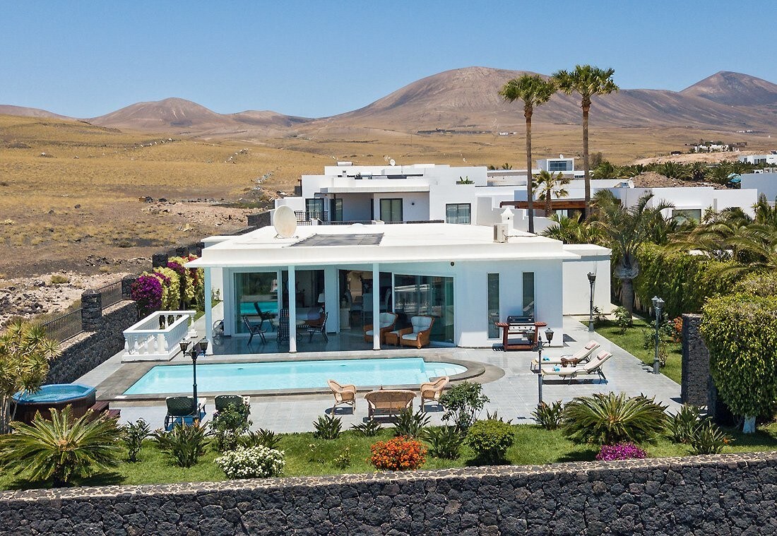 Property Image 1 - Gray House | Puerto Calero | Lanzarote