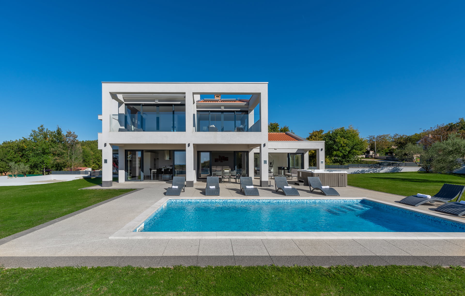 Property Image 2 - Luxury Villa Glam with Heated Pool