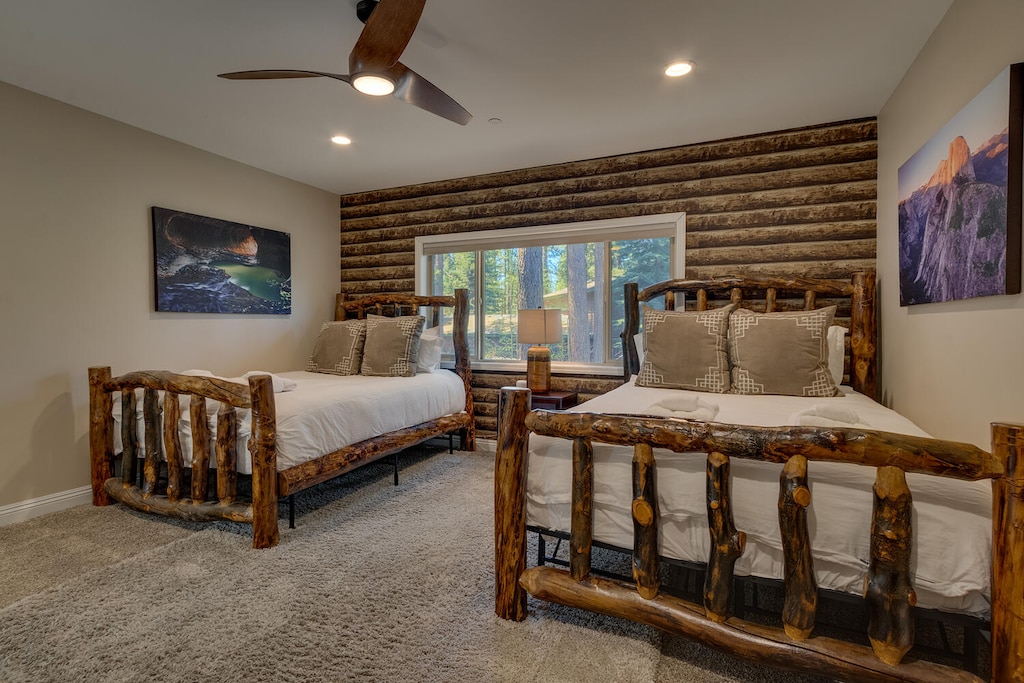 Bedroom with two Queen beds