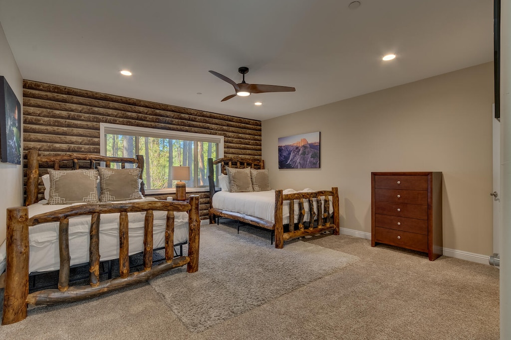 Bedroom with two Queen beds