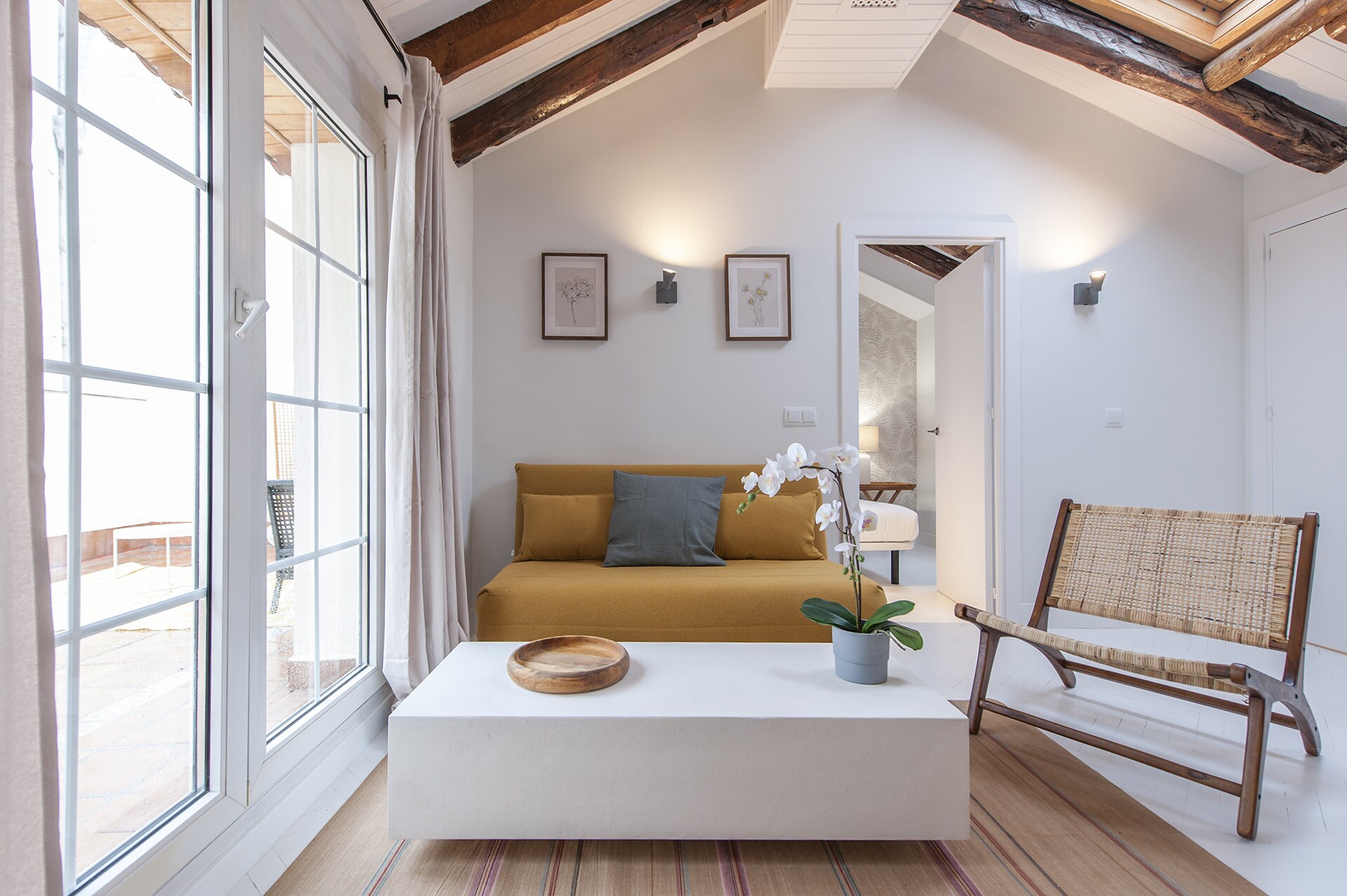 Property Image 1 - Charming attic with terrace in Madrid City center