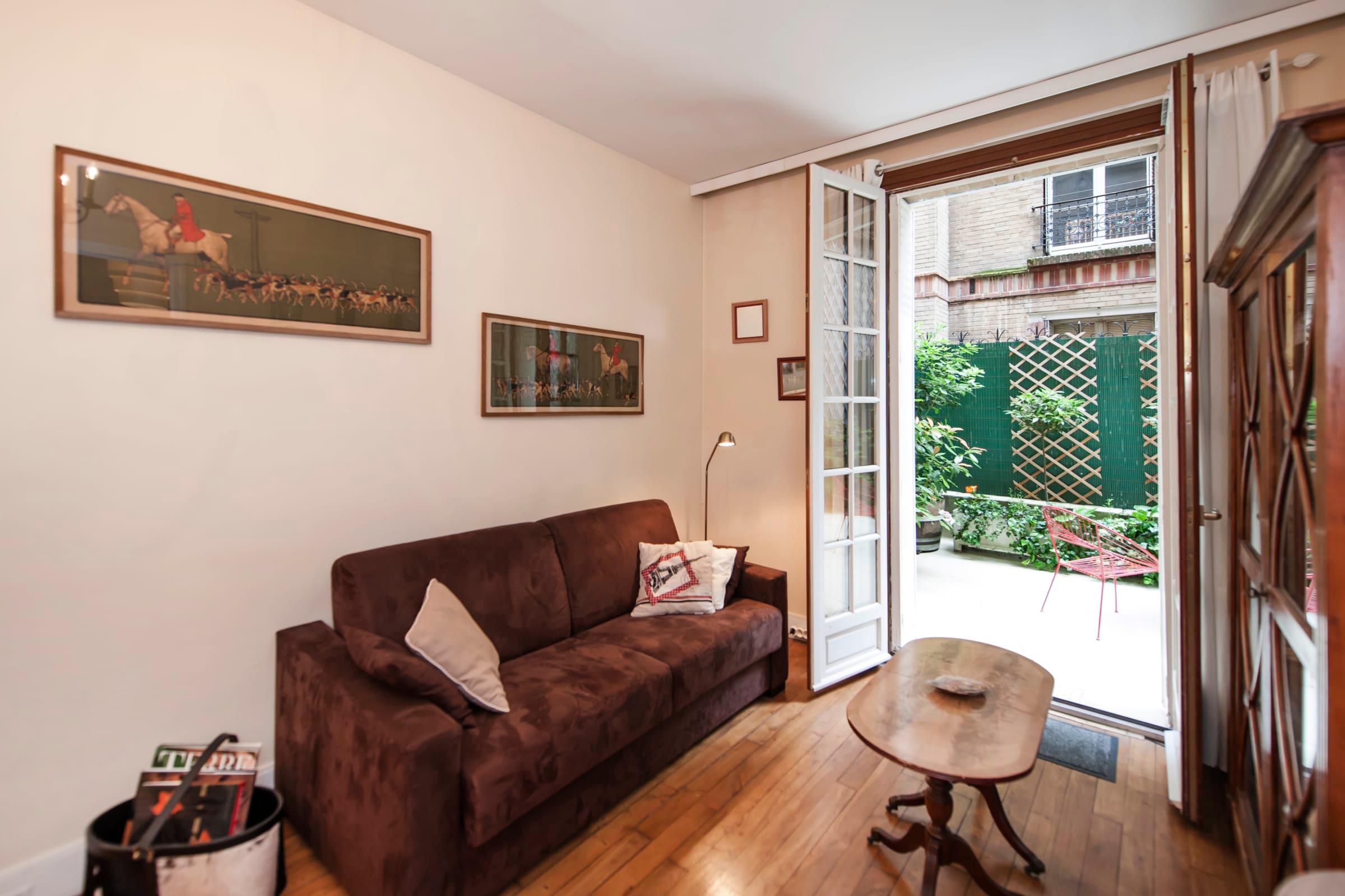 Property Image 2 - Calm and charming flat with terrasse nearby Montparnasse in Paris