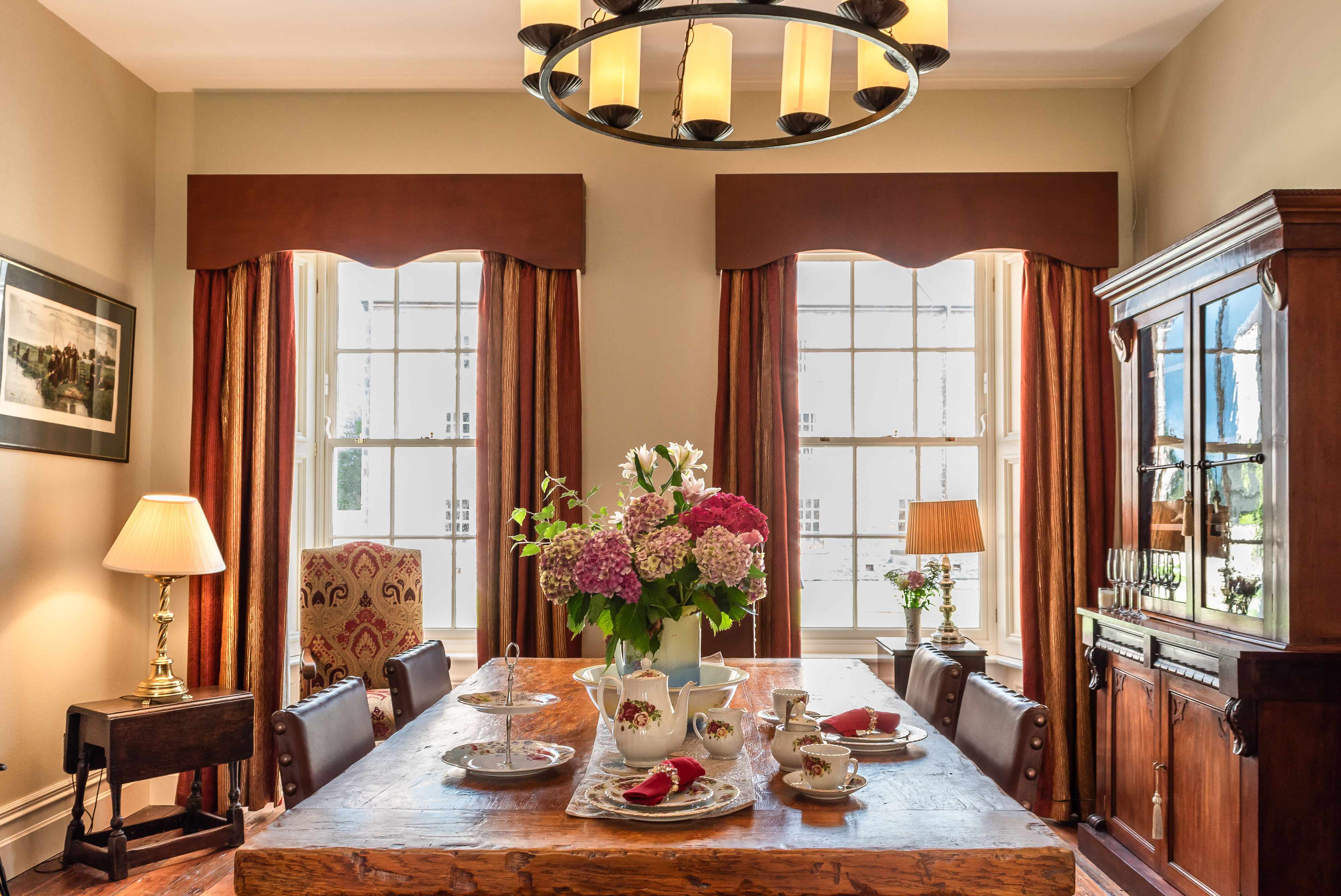 Beautifully restored soldier's barracks to sleep 10 people