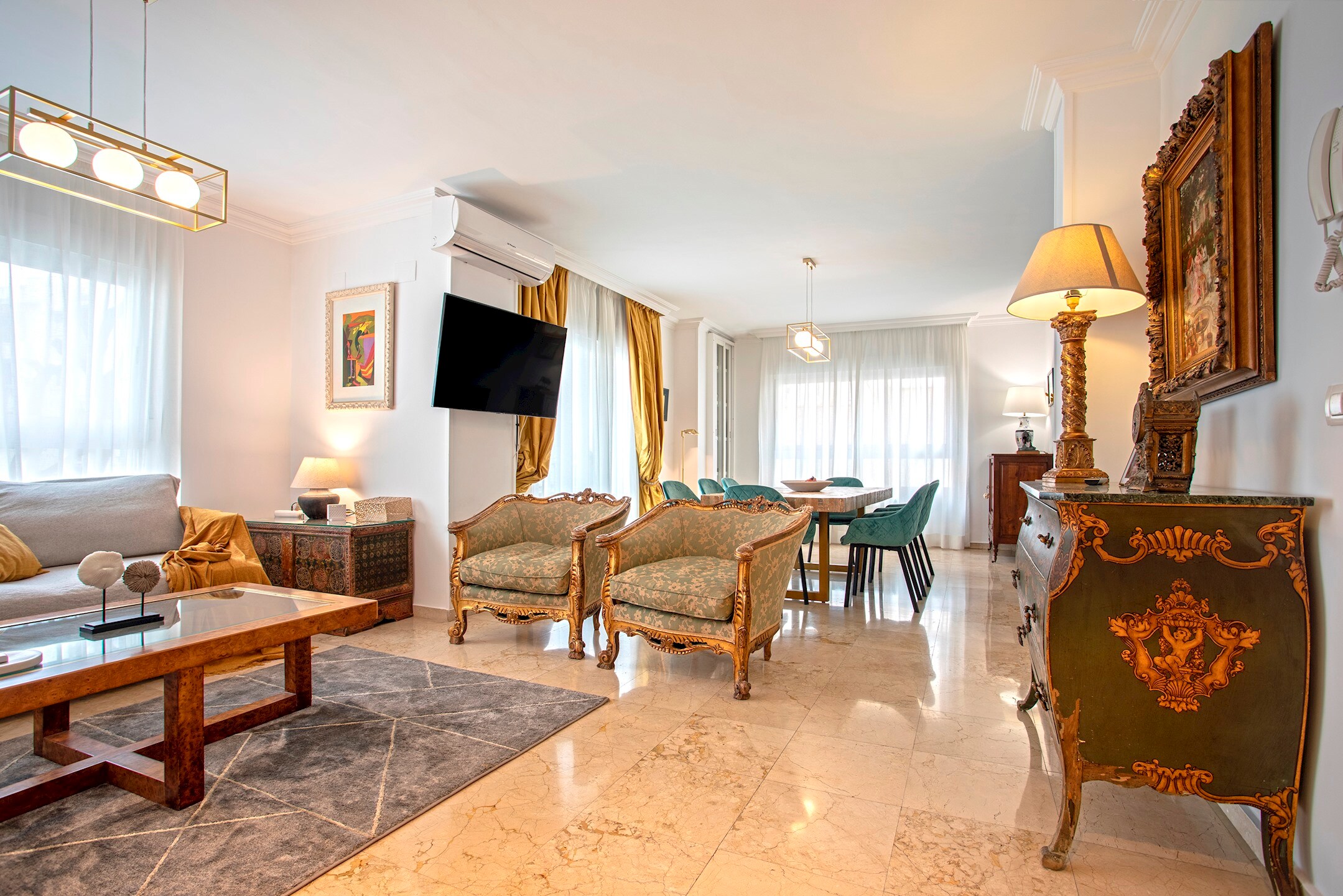 Property Image 1 - Classic Apartment in well located. Martinez Campos