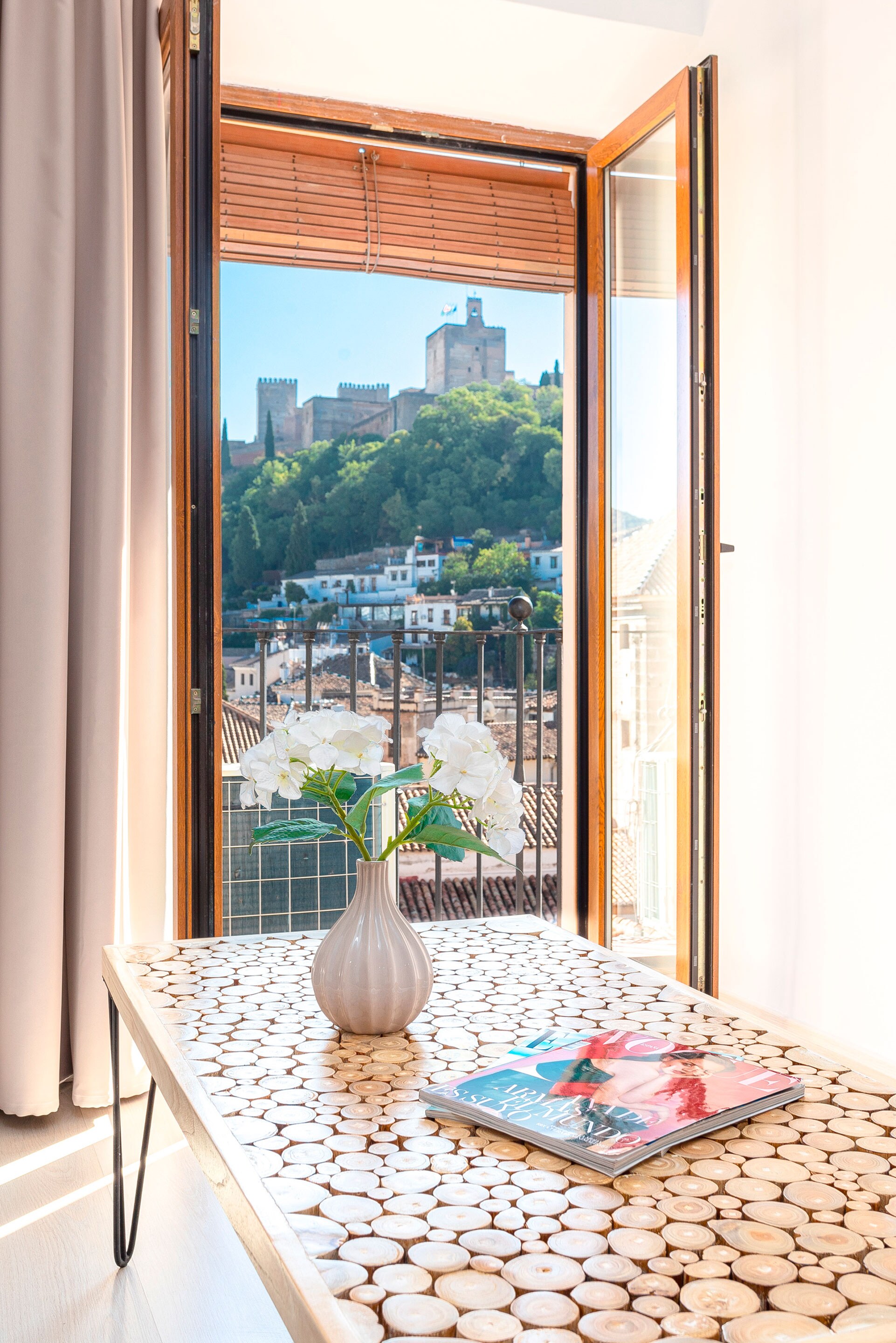 Bright apartment with exclusive views. Plaza Nueva