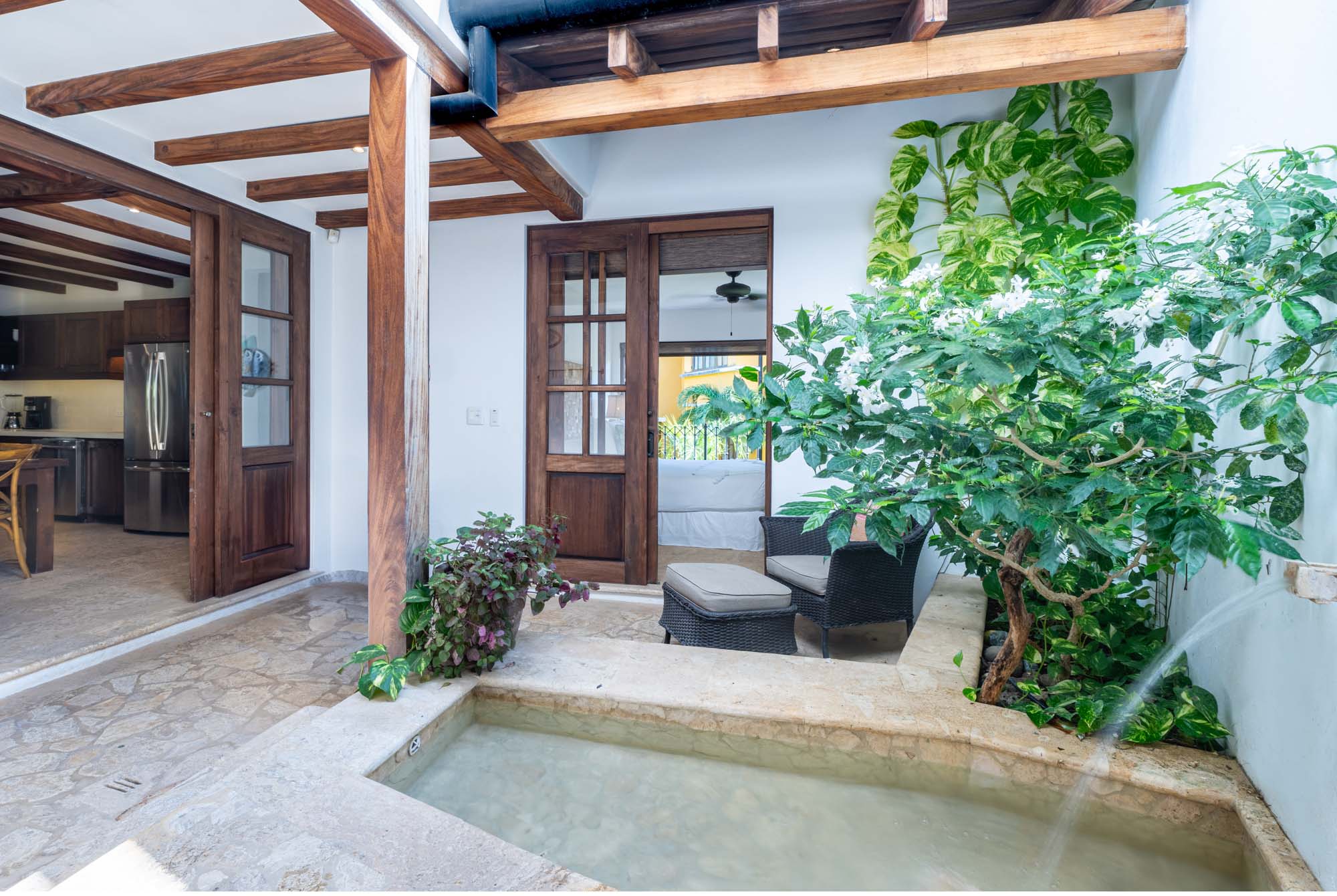 Property Image 1 - Enchanting Flat with Lovely Garden Courtyard