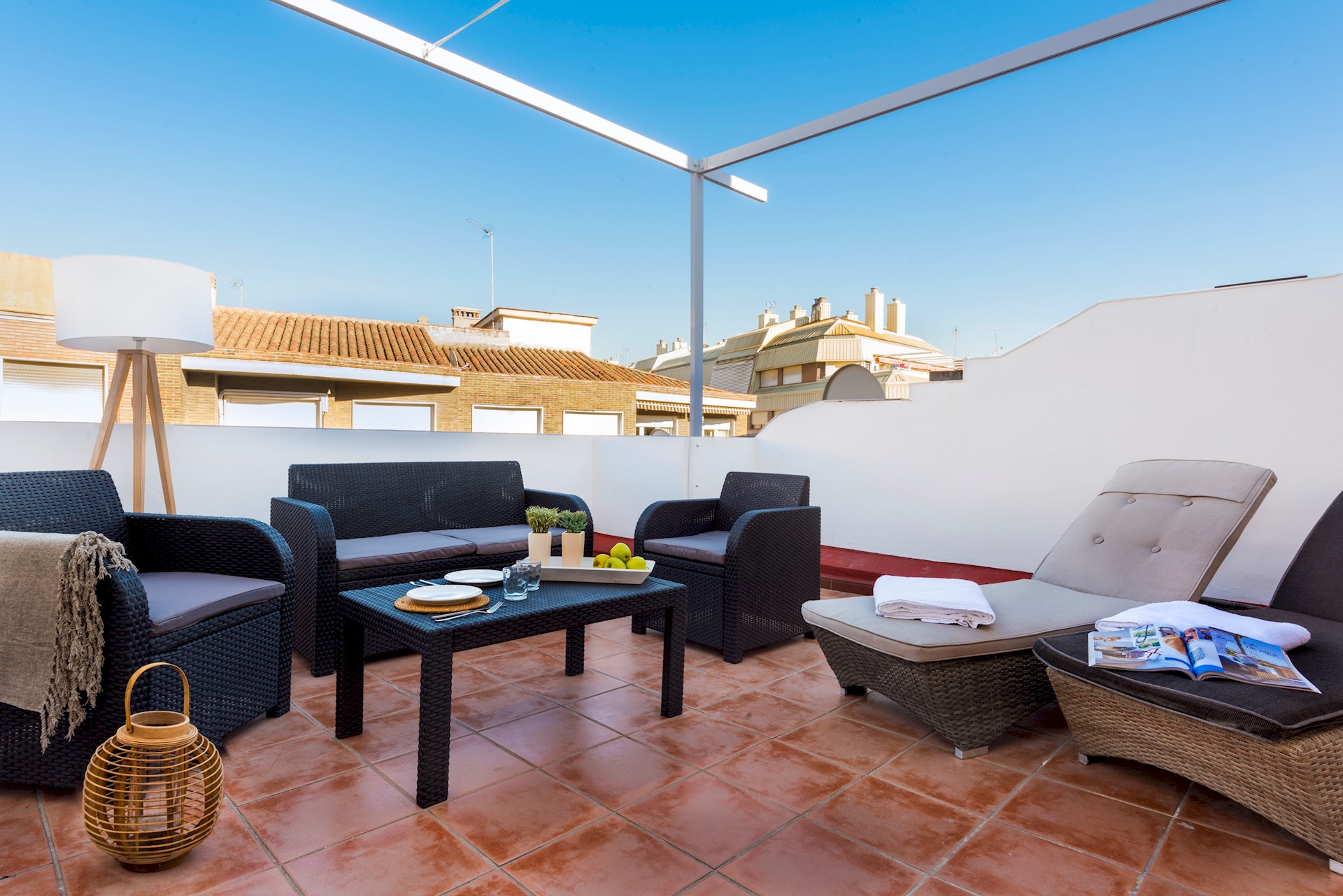 Property Image 1 - Penthouse well located with Terrace. Gran Capitan