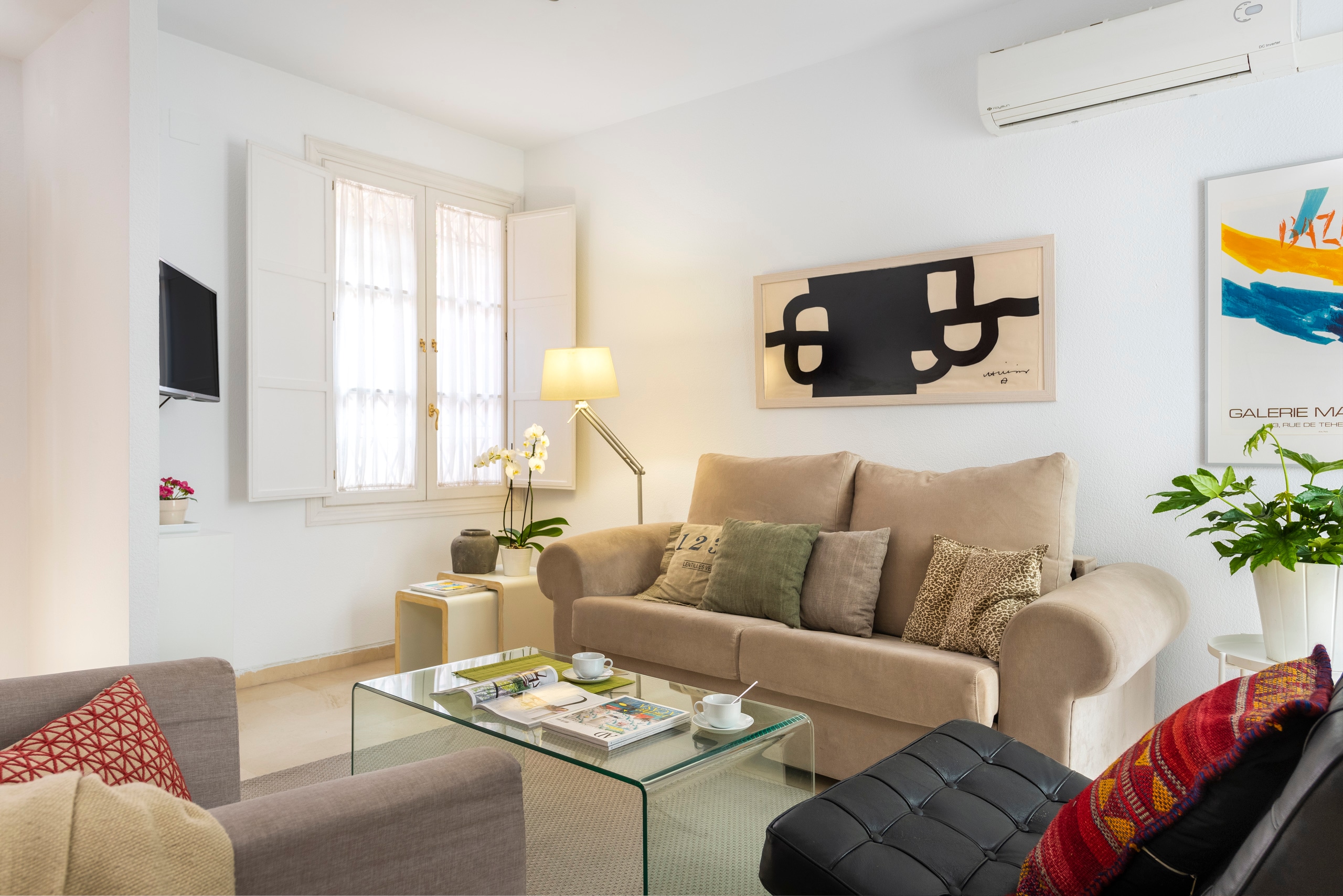 Property Image 2 - Cozy apartment in prime location. Conde de Ibarra Property Image 2 - Cozy apartment in prime location. Conde de Ibarra