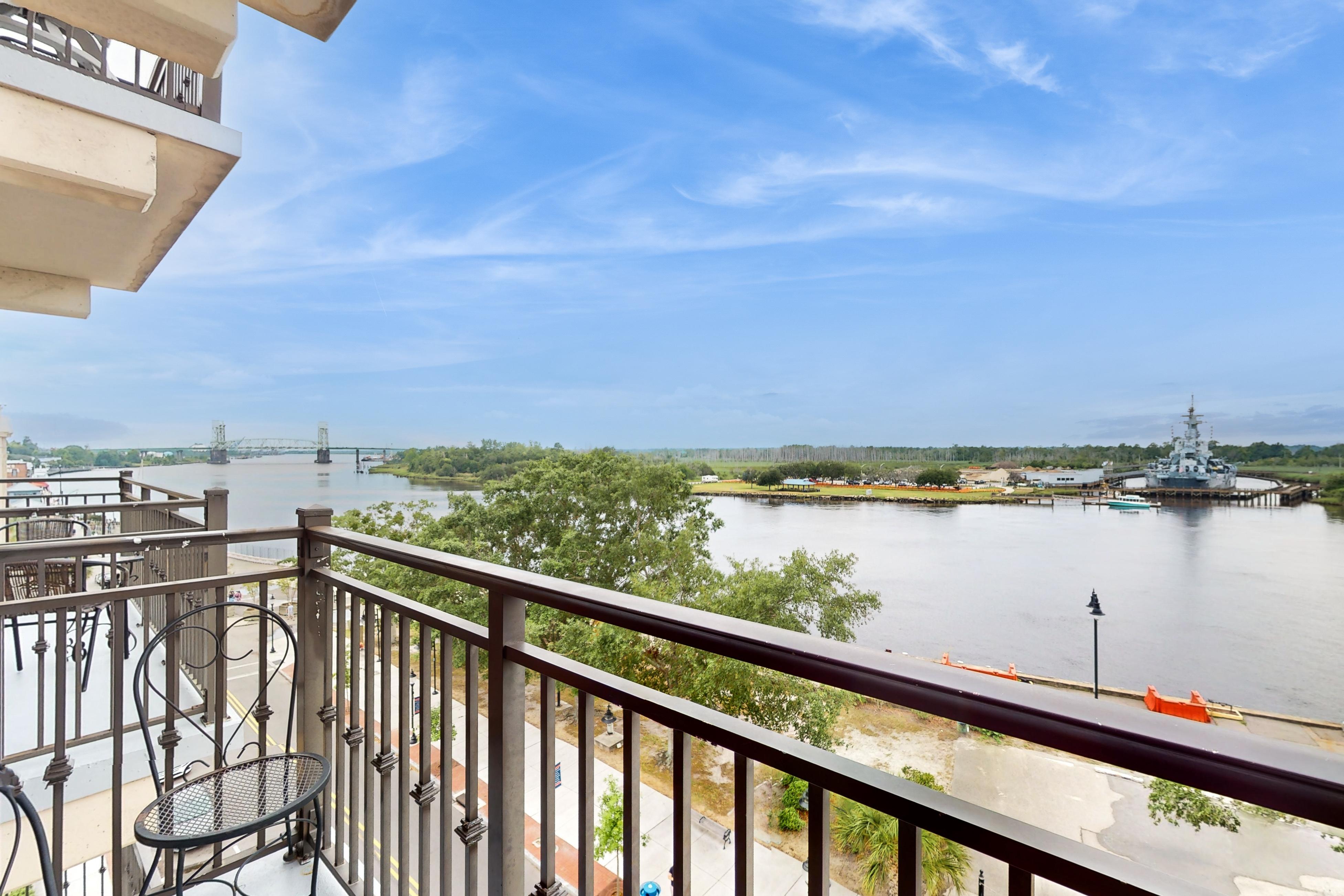 Property Image 1 - River Front Condo 602