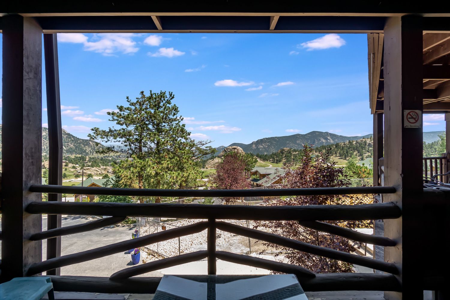 Hallett Peak 101 - Enjoy beautiful mountain views from the condo's deck.