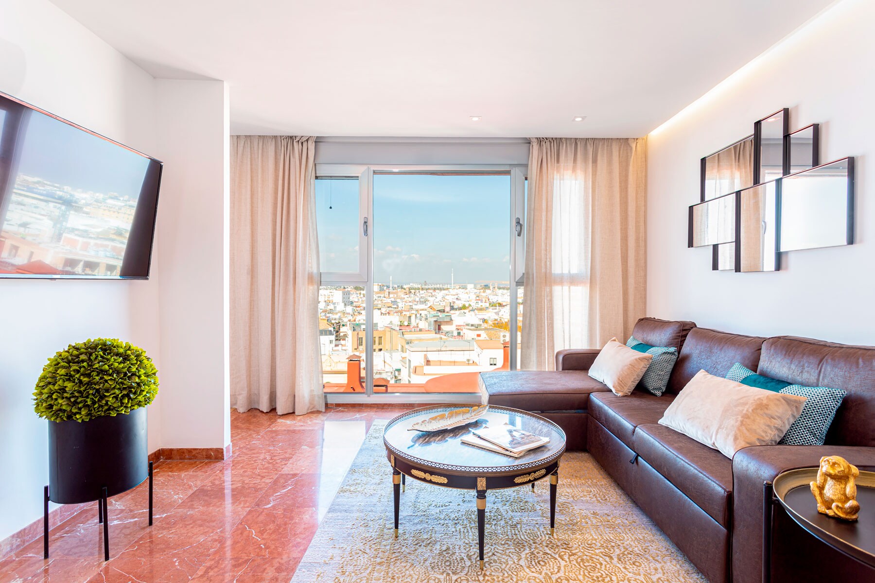 Property Image 1 - 1 BD apartment  in the heart of Seville with great views. San Pablo VI