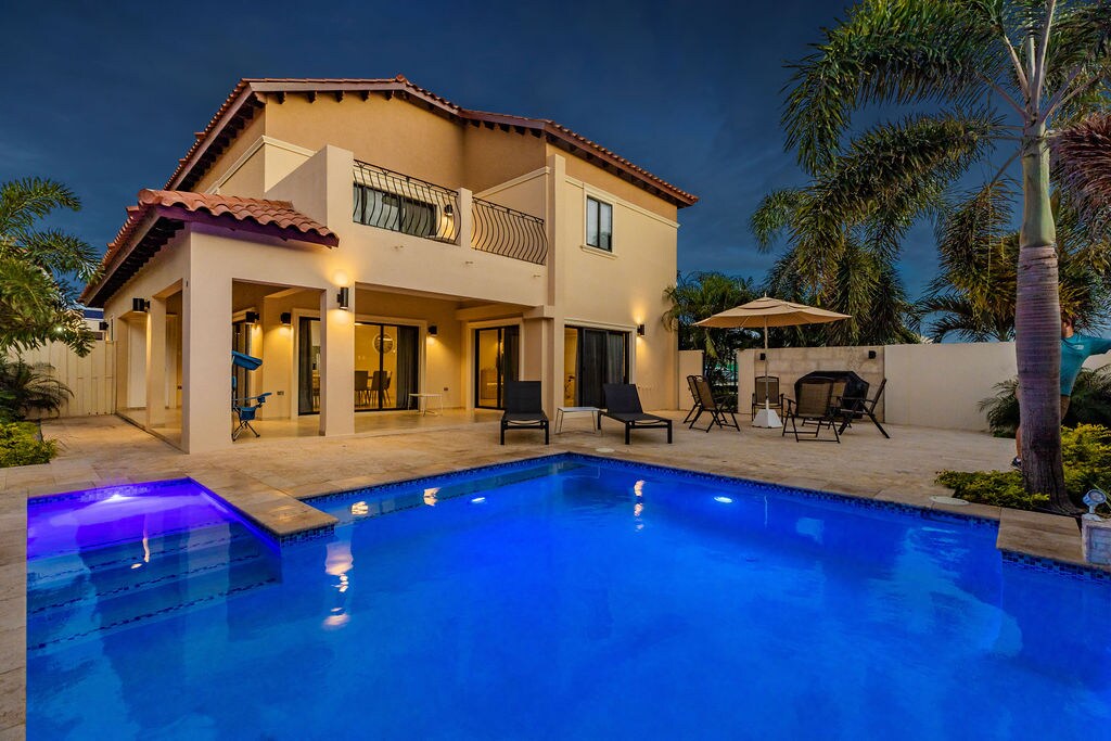 Property Image 1 - BRAND NEW - 4BR Villa w/ Private Pool @ Gold Coast