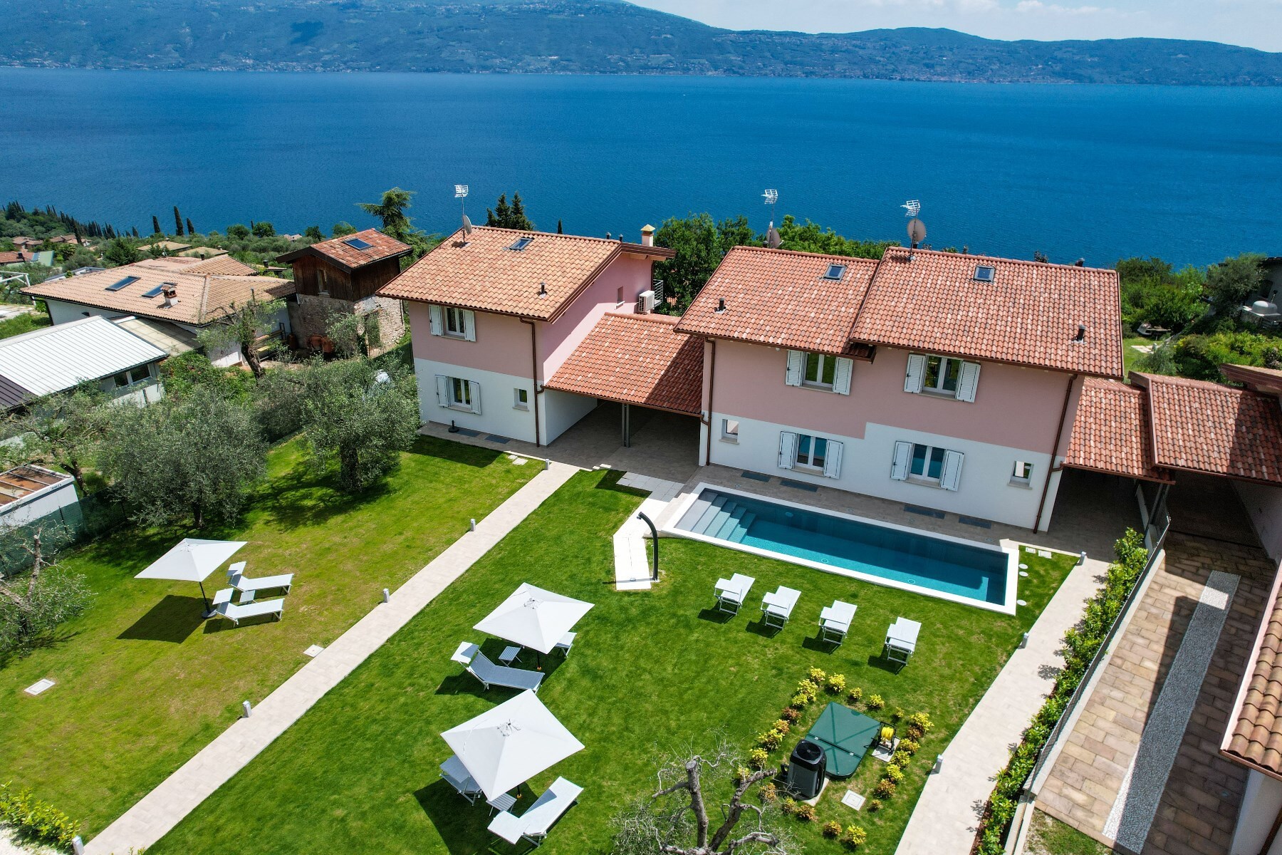 Property Image 1 - beautiful house with stunning view  in Toscolano Maderno