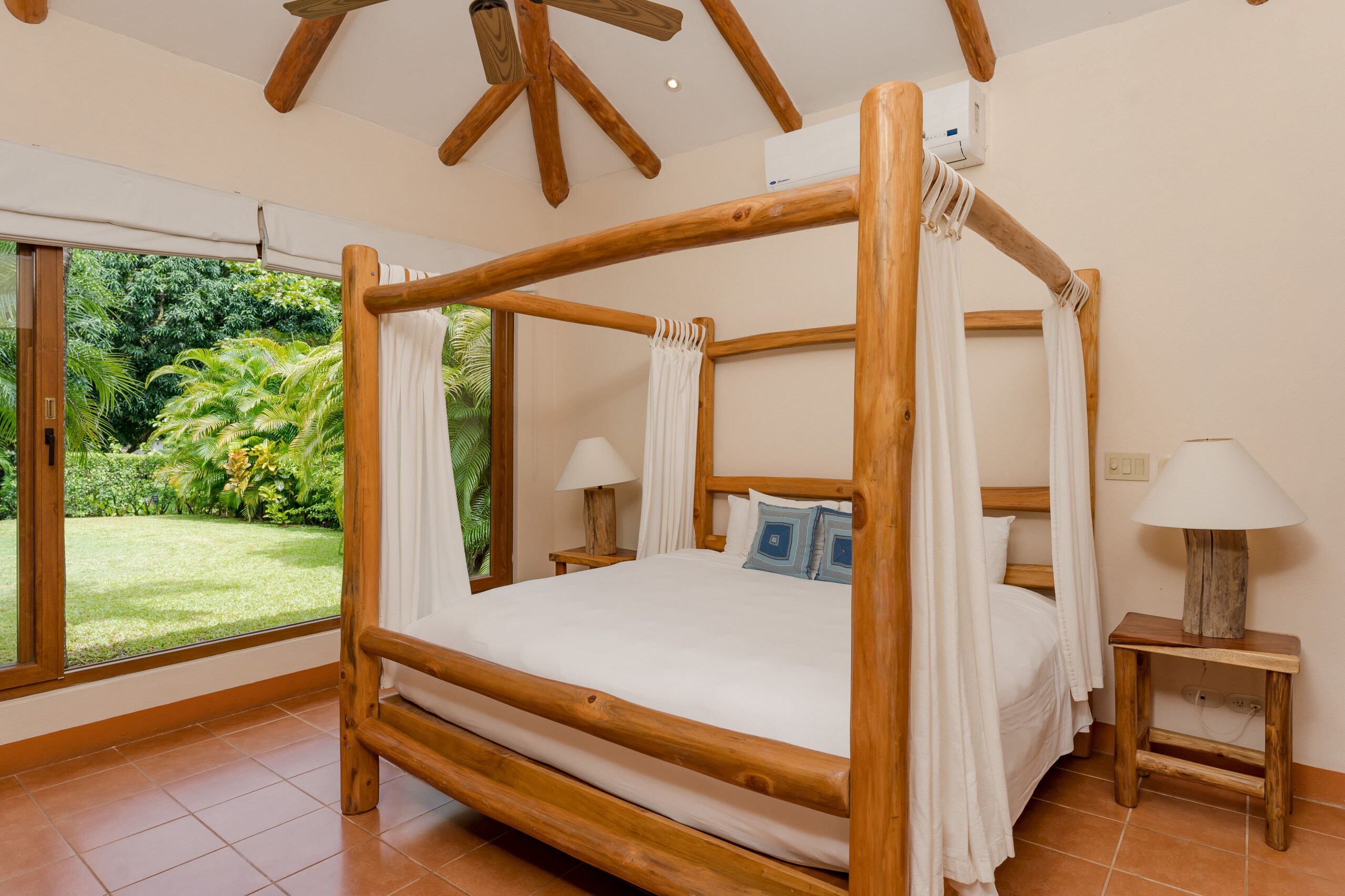 Property Image 2 - Beach Acacia, charming, private, and rustic-style 3 bedroom villa