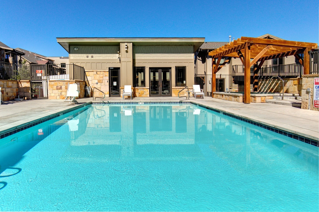 Community Heated Pool and Hot Tub Open Year Round