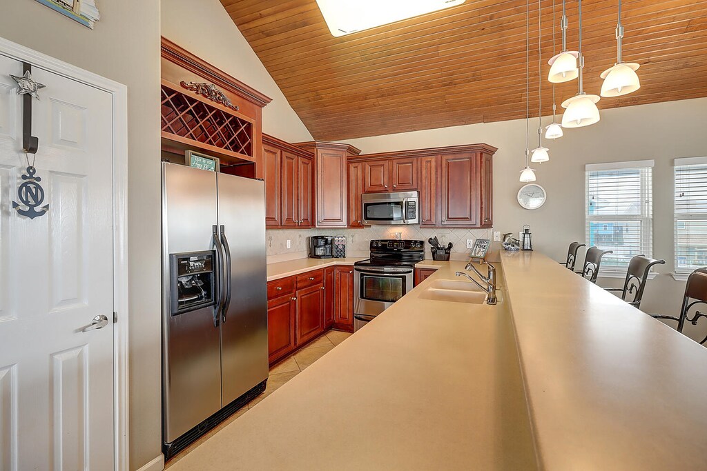 Kitchen. Stylish space that maximizes efficiency without compromising on modern amenities