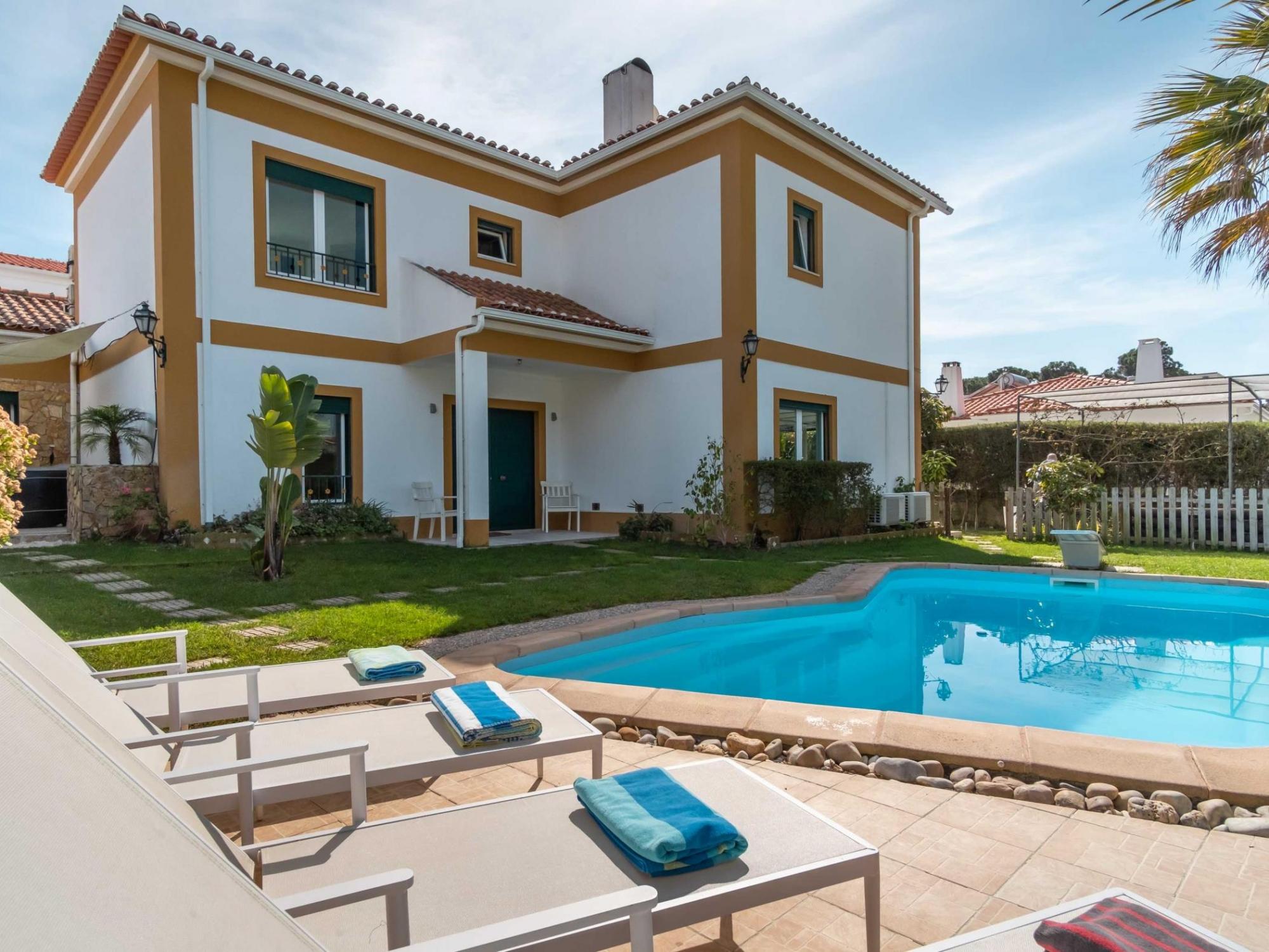 Property Image 1 - Premium Villa with a Heated Pool and Garden 