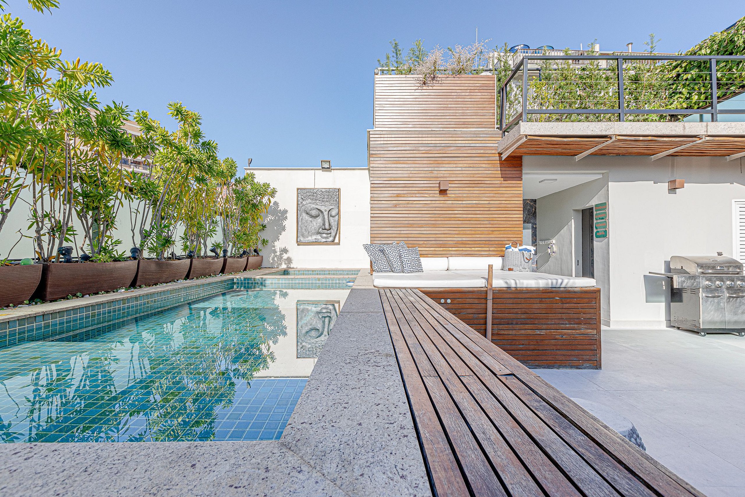 Property Image 2 - Rio018 - Beautiful triplex penthouse with pool in Leblon