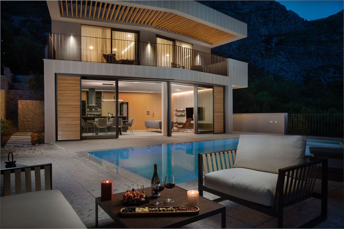 Property Image 1 - Premium Hillside Villa with Full Spa near Dubrovnik