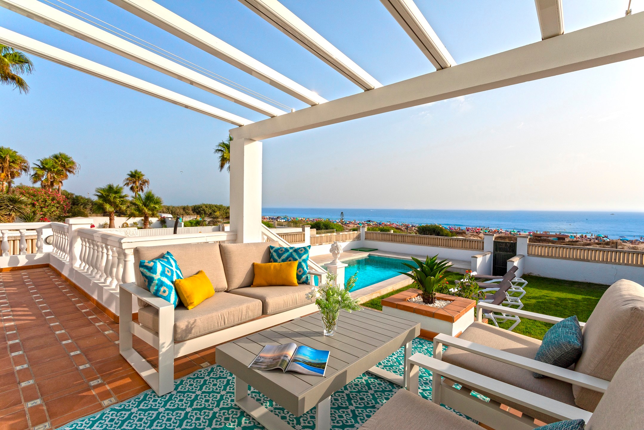 Property Image 1 - Big house with pool on the beach. La Barrosa