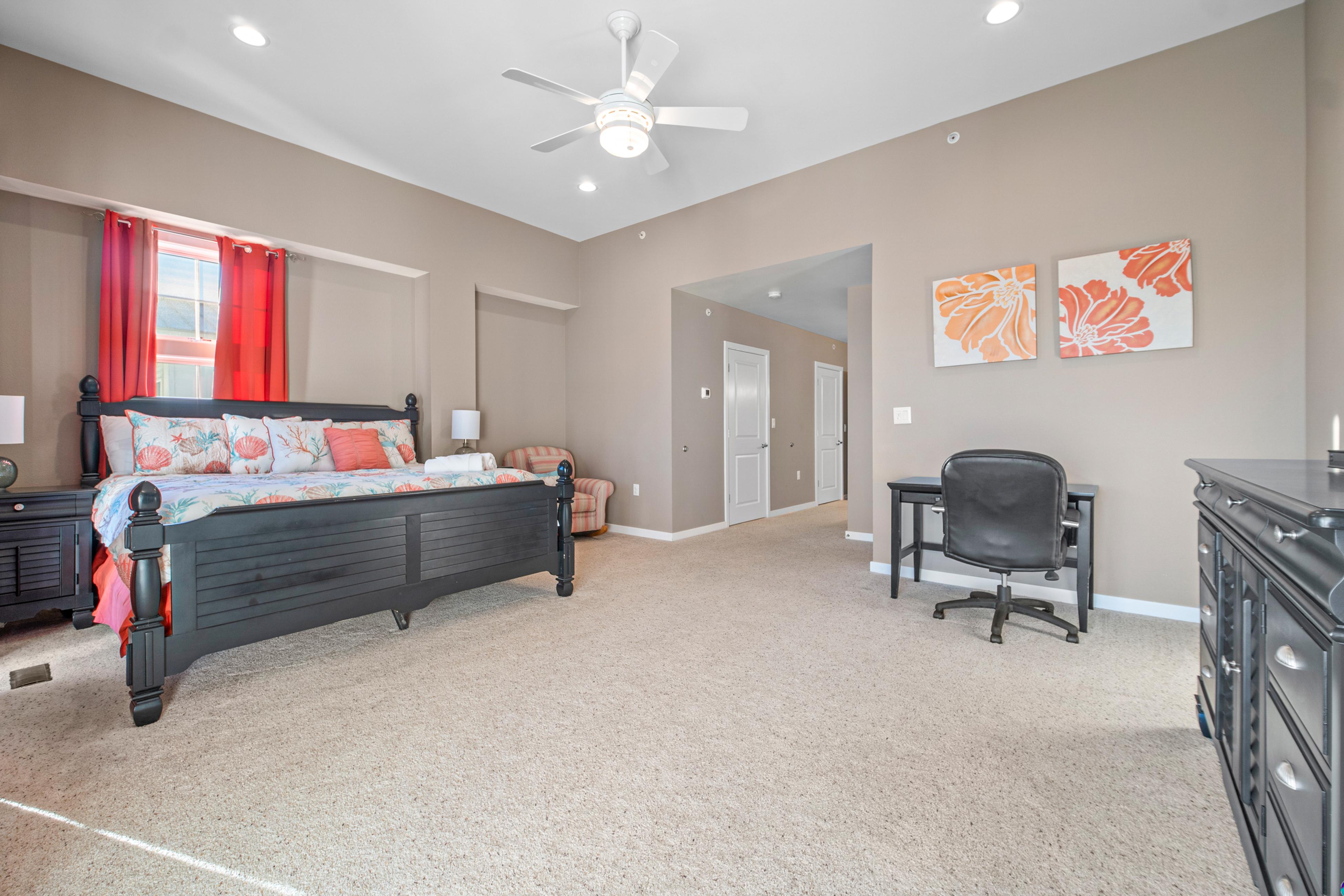 The Sanctuary - Blue Suede Views Penthouse 425B The Sanctuary - Blue Suede Views Penthouse 425B