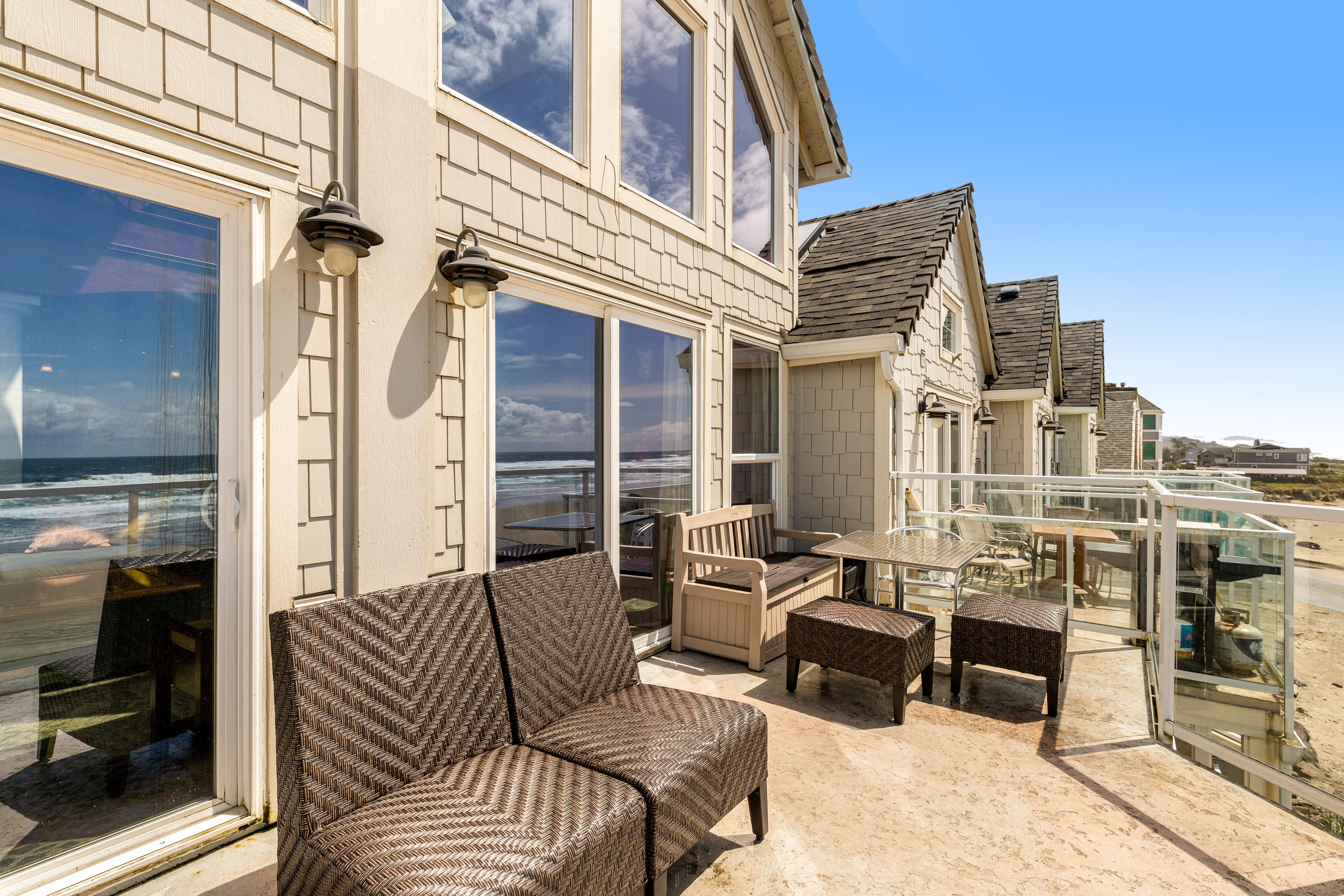 Property Image 2 - Oceanfront Seascape