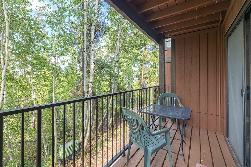 SWP Beaver Village 723 private deck