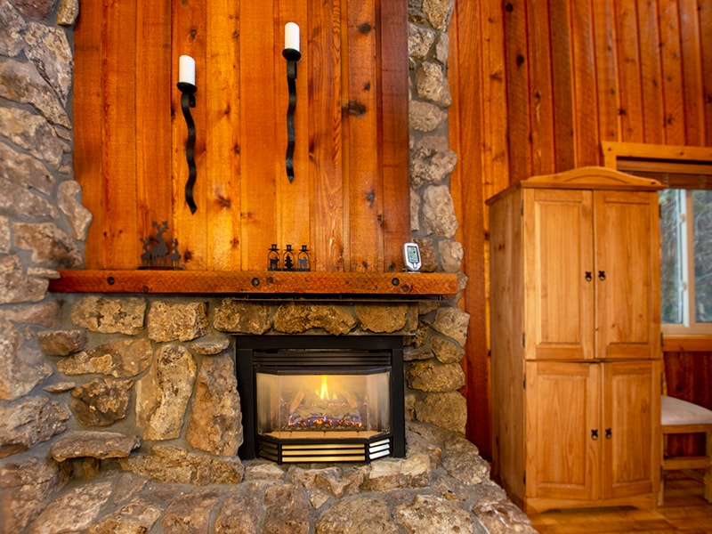 StayWinterPark_BeaverVillage_LivingRoom2_Unit1734