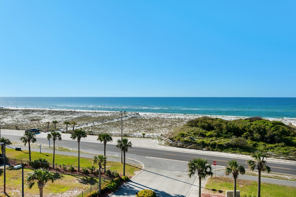 Short walk to the beach