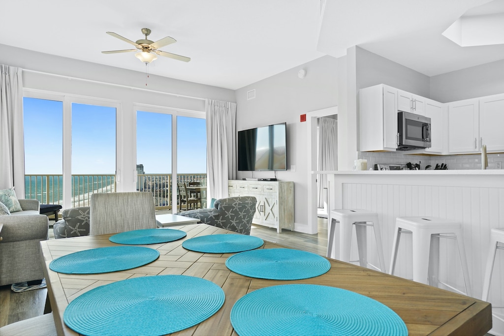 Dining & Living Area