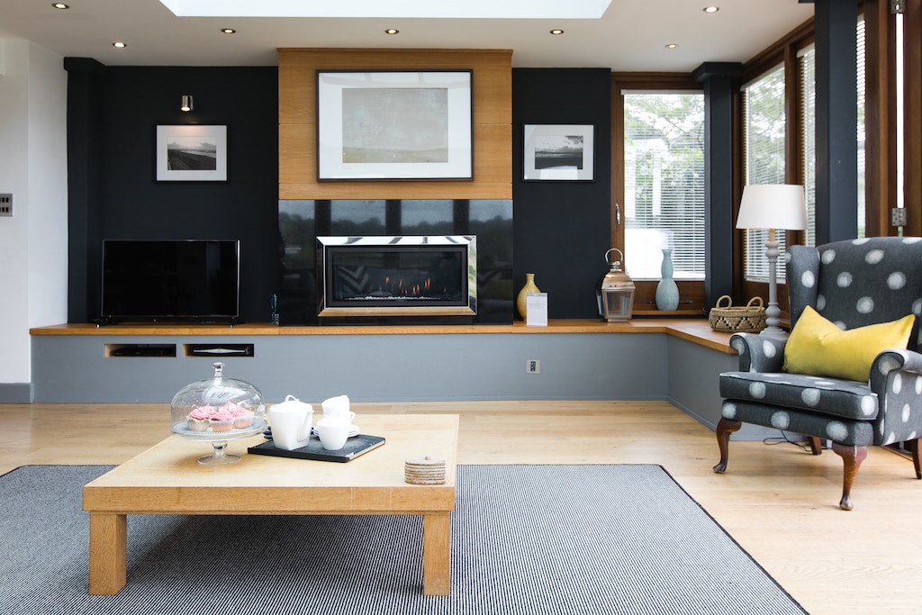 hot tub, sea views, luxury cottage, Log Burner