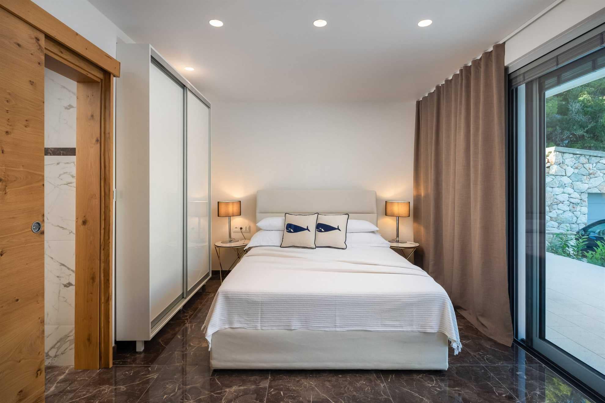 Luxury Villa Pharia Grande with Pool