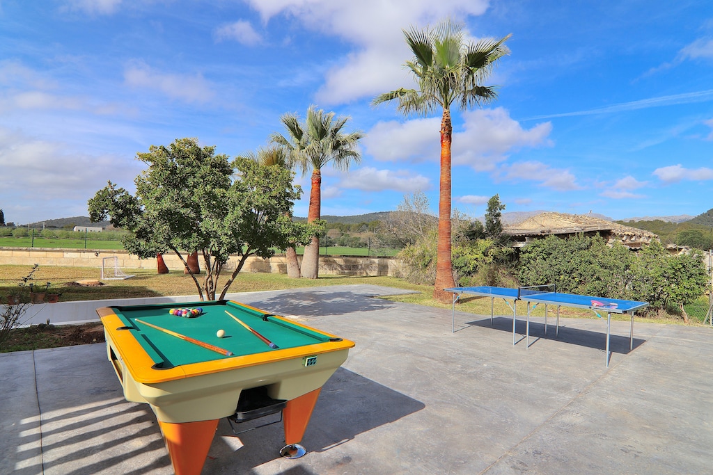 Outdoor games, garden, terrace, terrace, swimming pool, vacations