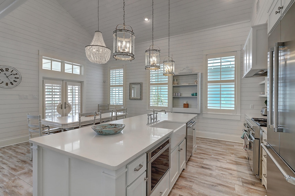 Kitchen and Dining, 2nd Floor. 