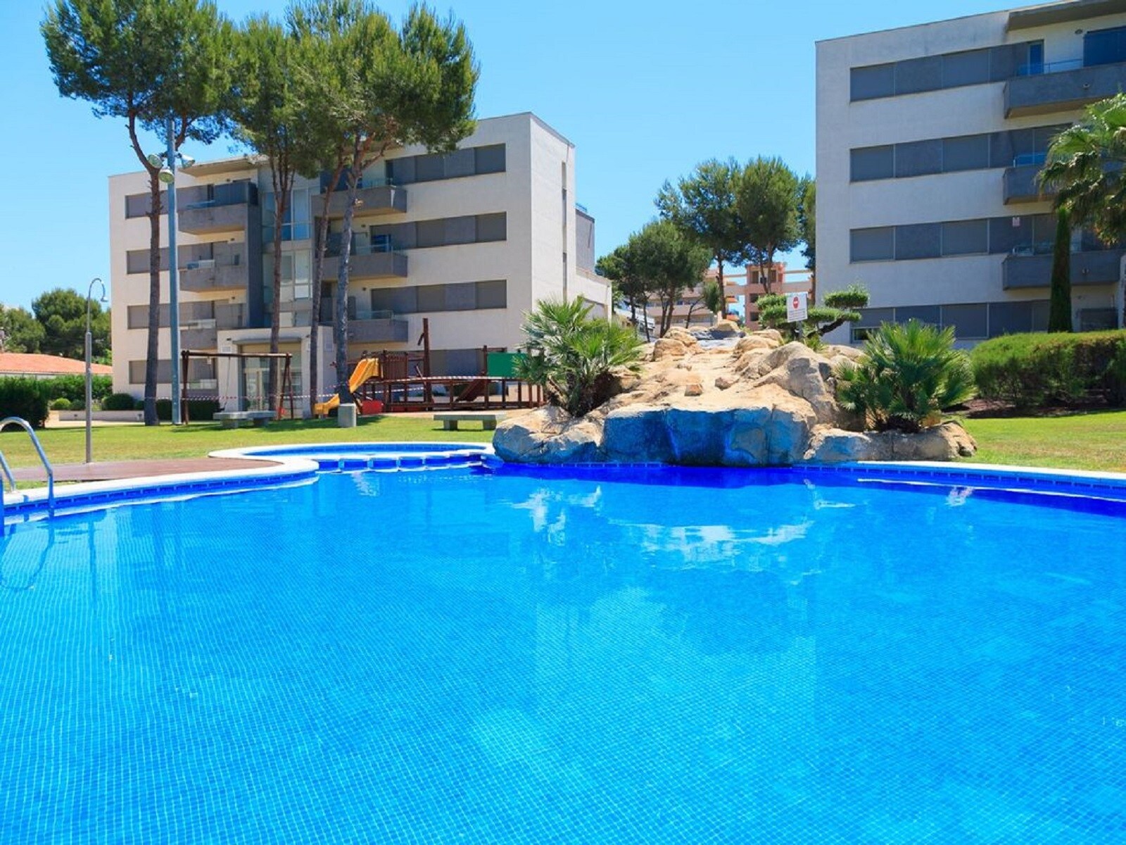 Property Image 1 - Fantastic bright apartment Ideal for a family holiday