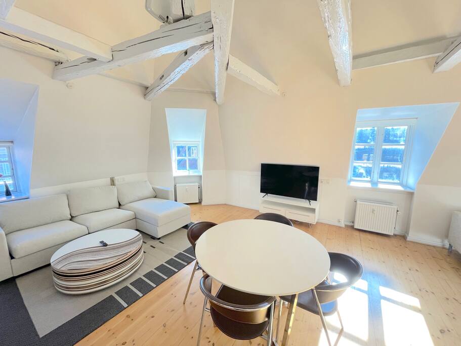 Property Image 1 - Bright Apartment · Next  to Tivoli · Heart of CPH 