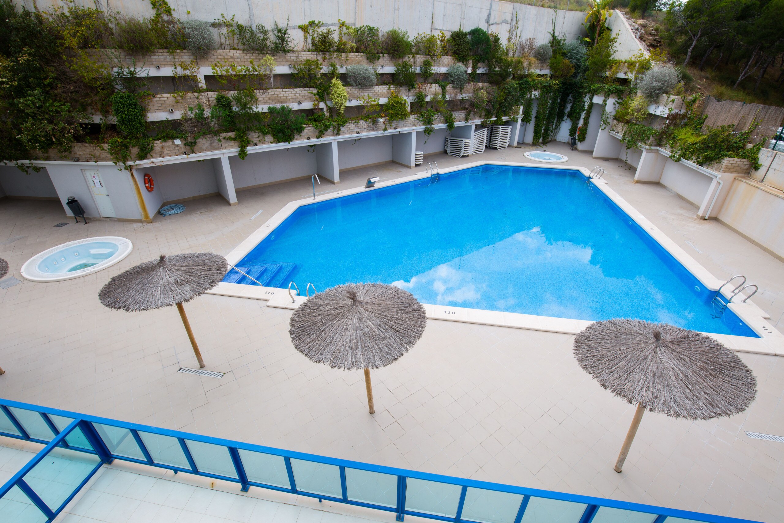 Property Image 1 - Alicante Hills Courtyard View