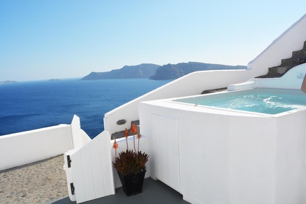 Property Image 1 - Oia Mystic Luxury Villa with Outdoor Plunge Pool with Sea & Caldera View